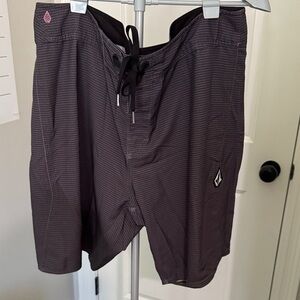 Volcom Men's Cinch Fly Charcoal Board Shorts